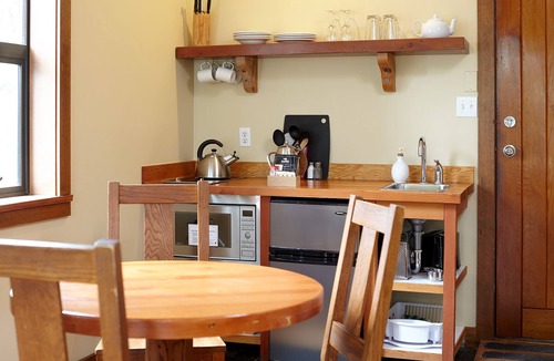 Tofino Cabin | Middle Beach Lodge
