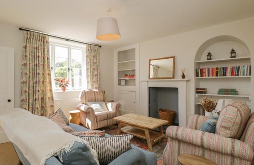 Ebbesborne Wake House | Middle Cottage
