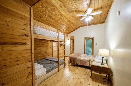 Slade House | Middle Fork Lodge - Great for Family Reunions