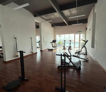 Kampung Batu Uban House | Middle Room Only in Bayan Lepas Share Space