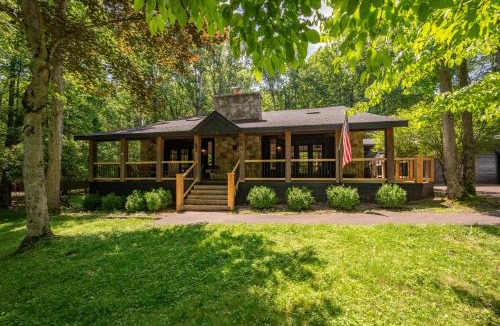 Blakeslee House | Middleton Cottage