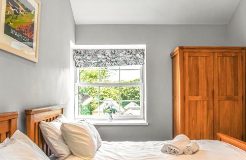 Penzance House | Midge