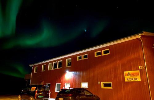 Nordmela House | Midnattsol rom og hytter