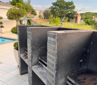 Greater Johannesburg Metropolitan Area Apartment | Midrand Urban Escape
