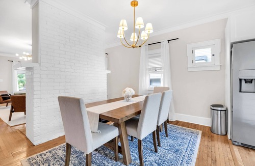 Meridian-Kessler House | MidTown Cozy Cottage 4-bedroom house in Indianapolis