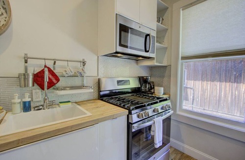 Central Midtown Apartment | Midtown Gem | Steps to Music, Art & Local Vibe