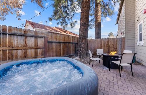 Old Southwest Apartment | MidTown Hideaway Fire Pit and King Beds