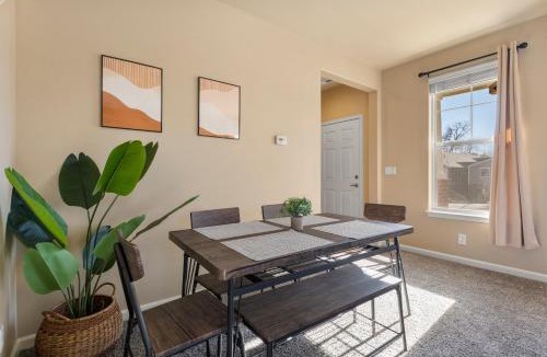 Old Southwest Apartment | MidTown Hideaway Fire Pit and King Beds