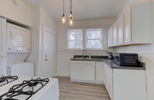 Cooper-Young Historic District Apartment | Midtown Memphis Gem | Bright, Cozy, Walkable