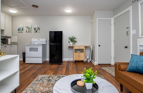 Midtown House | Midtown Mod 4