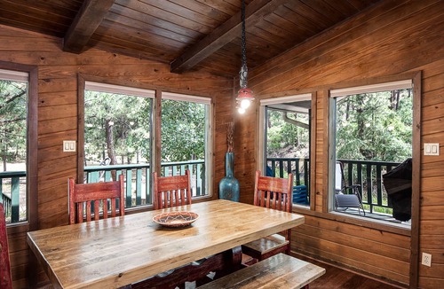 Ruidoso Cabin | Midtown Riverfront 4 | Cozy + Pet Friendly