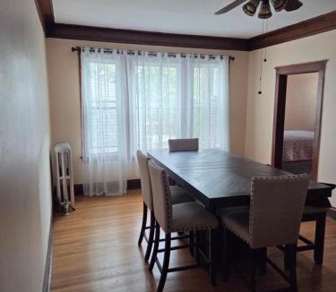 Austin Apartment | Midway Park - Chicago Landmark District