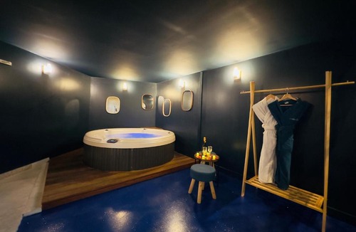 Saint Augustin Apartment | Mieuxqualhotel jacuzzi privatif La Parenthèse