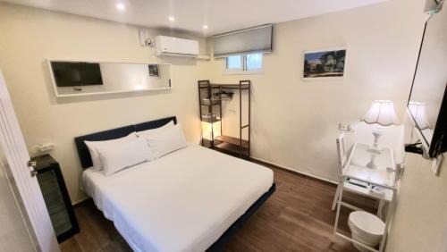 Katamon House | Mike's House Jerusalem