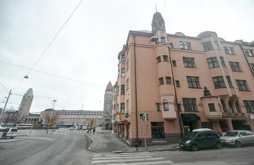 Kluuvi Apartment | Mikonkatu studio next to the Central station