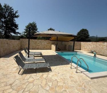 Pricelje House | Mila