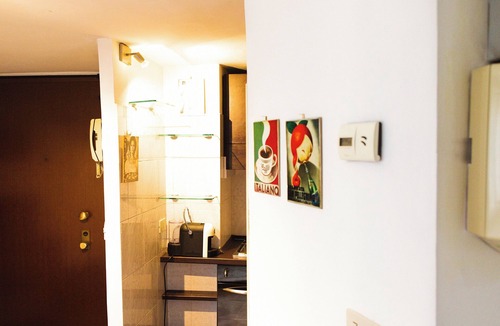 La Fontana Apartment | Milano Centrale Retrò a 2 Minuti a Piedi Dalla Fermata Della Metropolitana Zara