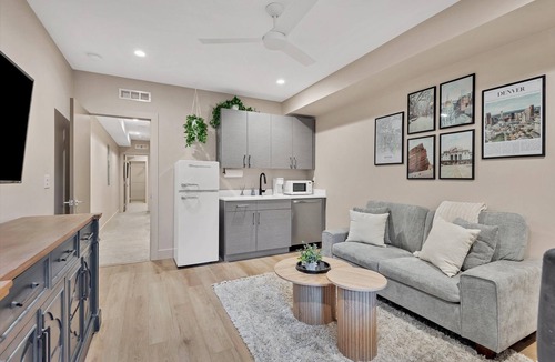 West Colfax House | Mile High Hideaway - Rooftop Mtn Views + Game Room