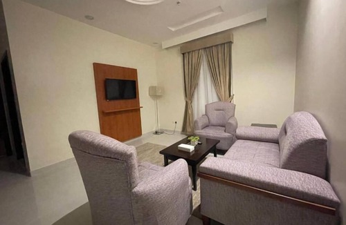 Sari Street Apartment | Milestone Rise