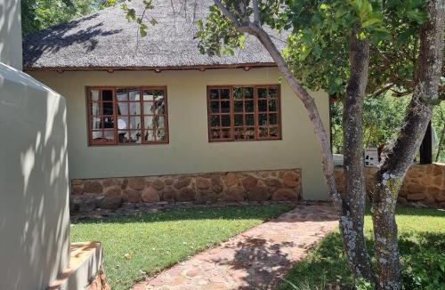 Bela-Bela Cabin | Milkwood Cottage Mabalingwe