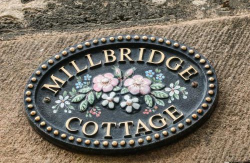 Castleton House | Mill Bridge Cottage