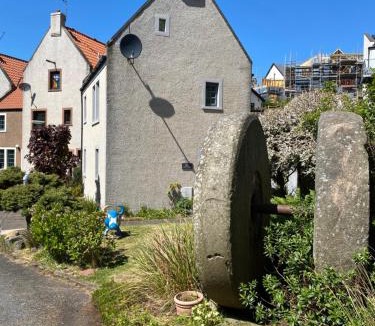 Lower Largo House | Mill Cottage