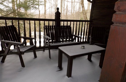 Lansing Cabin | Mill Creek Cabins 7- Secluded Luxury Cabins 2 miles New River Gorge NP entrance
