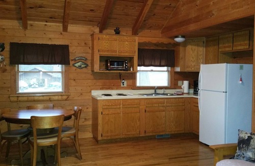 Lampe Cabin | Mill Creek Resort on Table Rock Lake