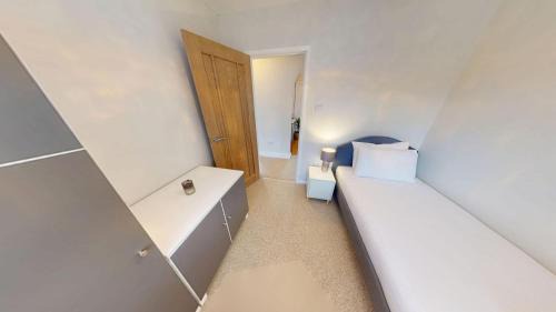 Wolvercote House | Mill Stream Passage