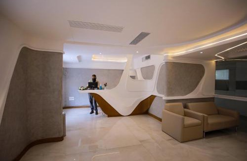 Shenoys Hotel | Millennium Continental