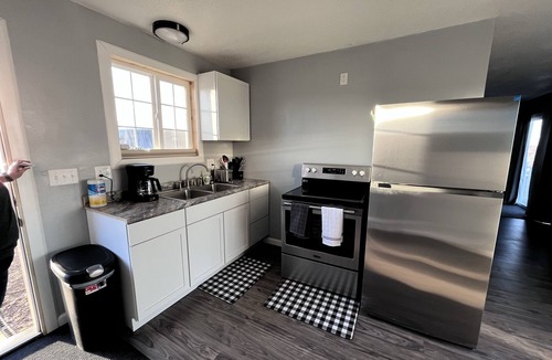 Fort Pierre Cabin | Million Dollar View Of Beautiful Lake Oahe! Hunting and Fishing Paradise!