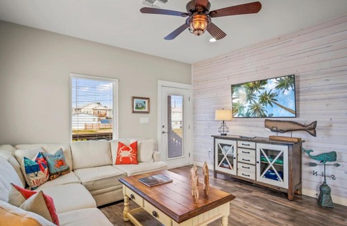 Port Aransas House | Mills Fishing Cabin