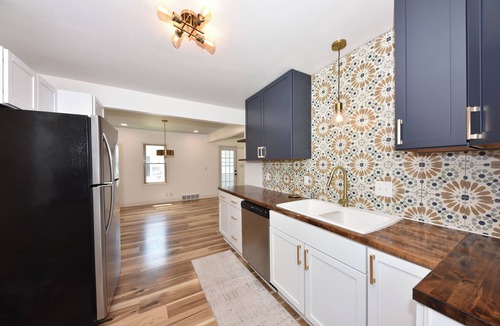 West Allis House | Milwaukee Gem! Stylish 2BR Bungalow w/ Garage Close to Highways + State Fair