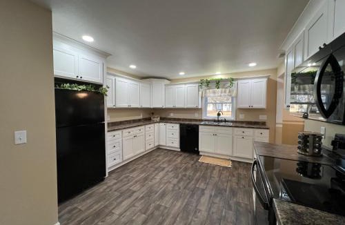 Crane House | Mimosa Bungalow