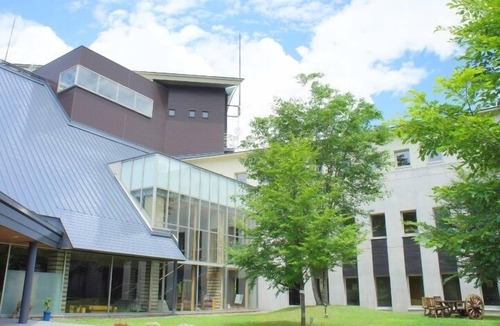 Shizukuishi House | Minami Amihari Arine Onsen Yukotan no Mori