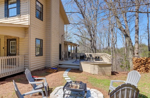 Williamstown Cabin | Mineral Bluff Vacation Rental w/ Mountain Views!