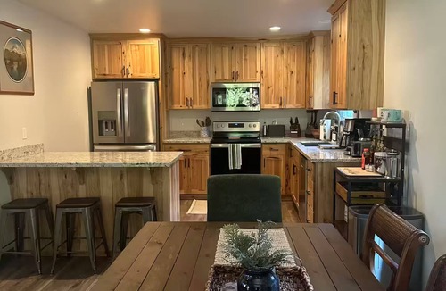 Mineral Cabin | Mineral Mountain Retreat