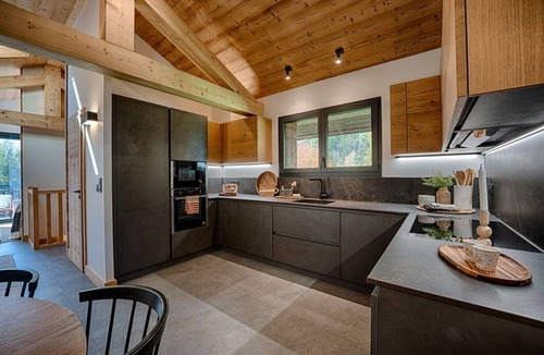 Les Tines House | Minette - Charming Chalet | 6pax | Quiet| Mt-Blanc View