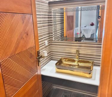Loralai District Bed & Breakfast | Minhas Villa