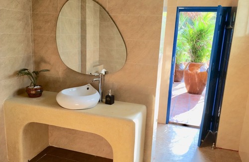 East Ham Tien Beach Hotel | MiNhon Hotel Mui Ne