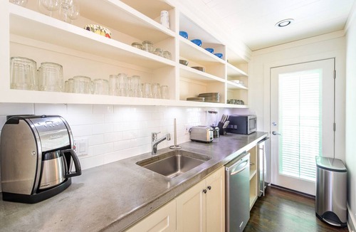 West Panama City Beach Apartment | Mini Beach Bungalow CH - GULF VIEWS, SOUTH OF 30A. FREE BIKES/GYM/FITNESS