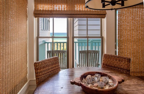West Panama City Beach Apartment | Mini Beach Bungalow CH - GULF VIEWS, SOUTH OF 30A. FREE BIKES/GYM/FITNESS