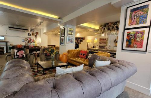 Central Hotel | Mini Central