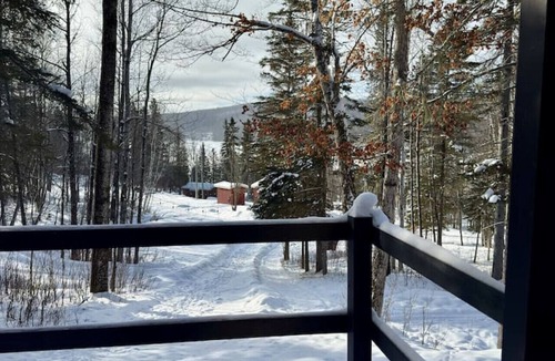 Pohenegamook House | Mini-chalet |Au cœur des activités de Pohénégamook