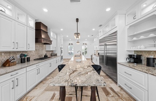 West Kissimmee House | Mini Golf, Splash Pad, Indoor Playground, Movie Theatre & Summer Kitchen