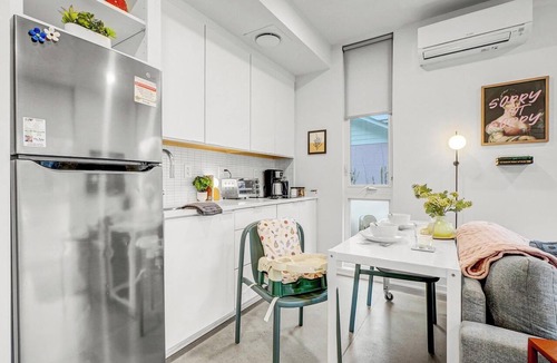 Downtown Apartment | Mini Metro - Downtown Rooftop with Skyline View!