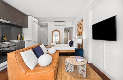 Darlinghurst Apartment | Mini Penthouse by Sydney Dreams