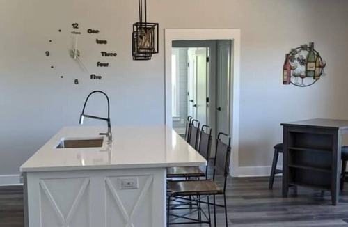 Spanish Fort Apartment | Mini Resort, garage apartment, spanish fort. Alabama