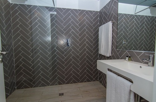 Estombar Apartment | Mini Studio Gramacho Residences I