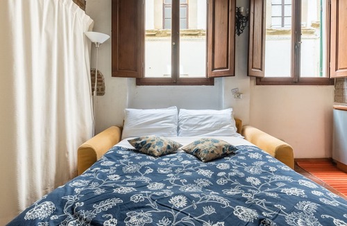 San Frediano Apartment | MINI STUDIO IN THE HEART OF FLORENCE!